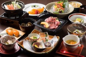 十勝の季節素材を使用した和食会席膳　十勝川温泉第一ホテル